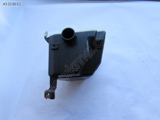 17893-15040 COROLLA 1993-2000 HAVA FİLTRE ÇIKIŞ BİDONU