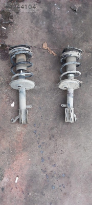 Toyota corolla ön amortisör yay takım