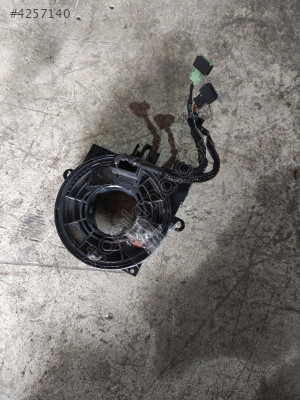 255545857R Megan 4 Makara