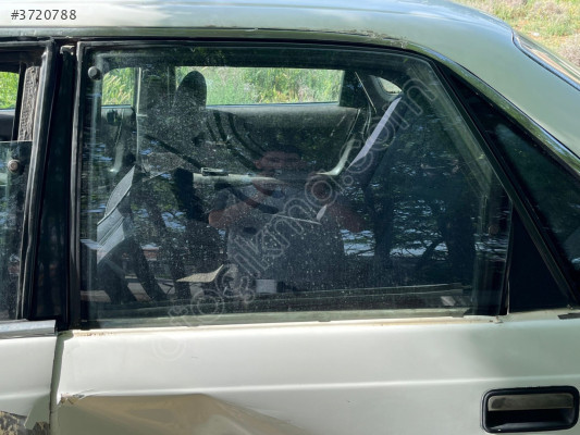MAZDA 626 SOL ARKA KAPI CAMI