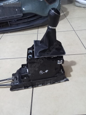 VOLKSWAGEN PASSAT B8 VİTES KOLU