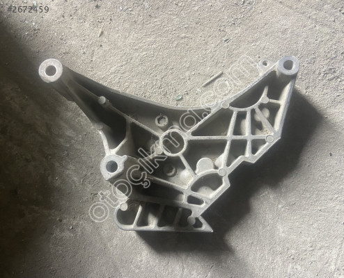 VOLKSWOGEN CADDY ORJİNAL SAĞ MOTOR KULAĞI