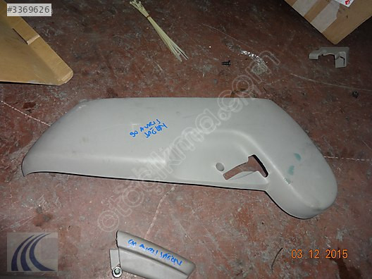 TOYOTA AURIS 2011 ÇIKMA SAĞ KOLTUK PLASTİĞİ
