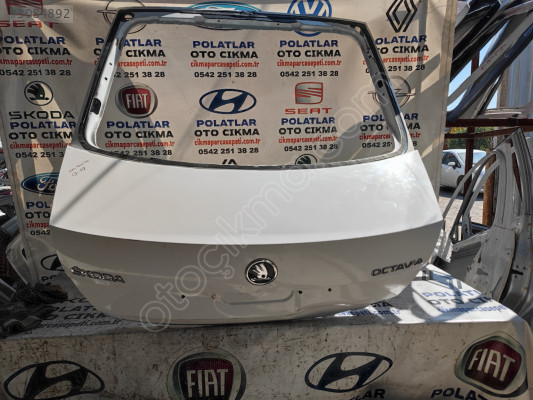 Skoda Octavia bağaj kapağı orjinal beyaz ğöçük hasarlı 2013-2019