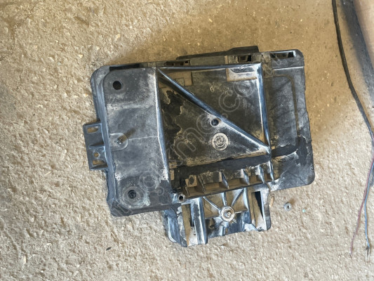 Ford Connect 02- Bm Akü Sehpası  2T1T 10723 AF