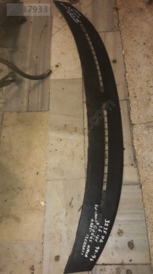 MAZDA 323F 1990-1994 HB 1.6 16V  ÖN CAM GÖĞÜS HAVA IZGARASI