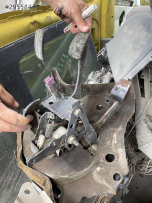 RENAULT KANGOO PEDAL TAKIMI