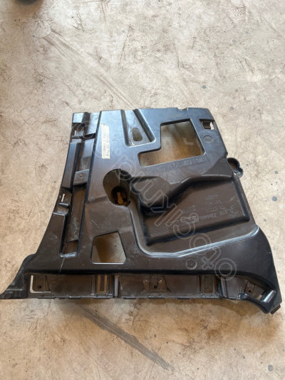 BMW 3 F30 ARKA TAMPON BRAKETİ SAĞ 7384466
