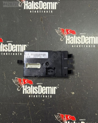 RENAULT CLİO TRAFİC UCH BEYNİ P8200530975