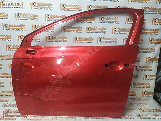 RENAULT CLİO 5 SOL ÖN KAPI KIRMIZI 801117899R HASARLI