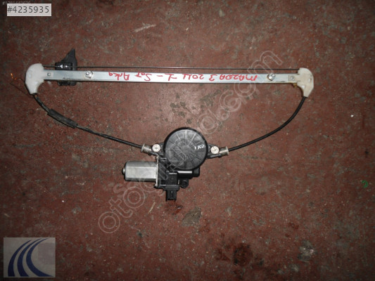 MAZDA 3 2010 ÇIKMA SAĞ ARKA CAM MOTORU