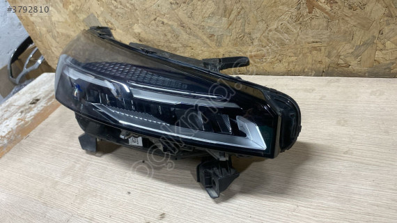 Renault Clio 5 sağ far çıkma orjinal