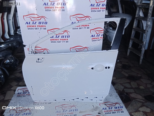 Renault Clio 4 sol ön kapı
