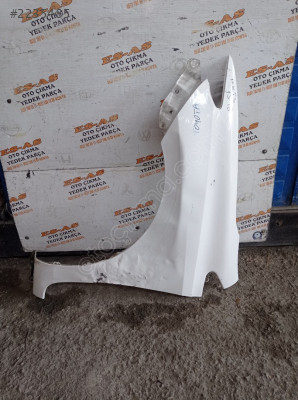 Toyota Auris Çıkma Sol Ön Çamurluk 2013-2018