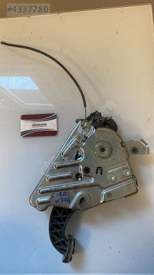 PP204427 A2044200484 mercedes c180 el fren pedalı