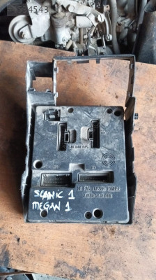 Renault megan 1 sigorta kutusu
