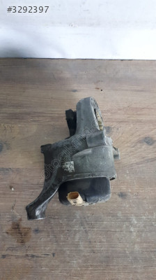 AUDİ A4 2015-20 MOTOR KULAĞI SOL 8w0199371at ORJİNAL PARÇA
