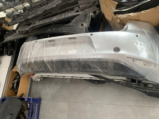 GOLF 7 GRİ BOYALI HAZIR ÇIKMA ORJİNAL ARKA TAMPON