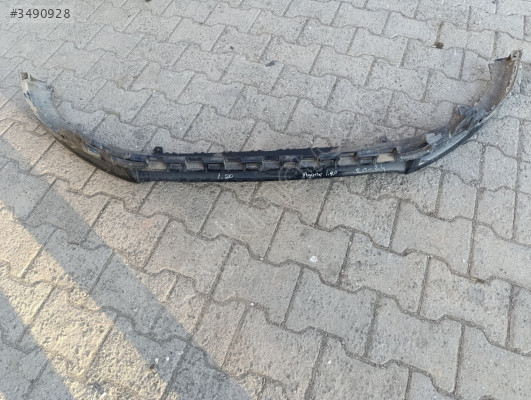 Hyundai i20 ön tampon alt ızgara