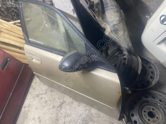 Proton Waja Sağ Ön Kapı çıkma