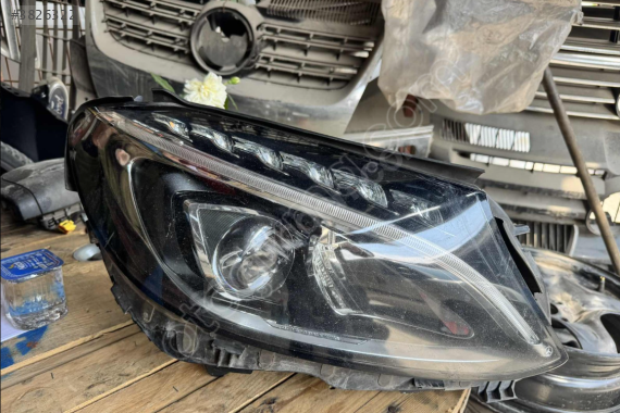 MERCEDES C180 W205 SAĞ FAR ORJİNAL EYUPCAN OTO'DA