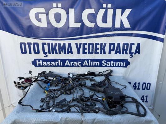 0522180390E Fiat Egea Cross 1.4 E6 Sigorta Kutusu/Tesisatı ORJ