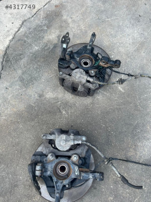 FİAT EGEA SAĞ SOL TAŞIYICI VE FREN KALİPERİ