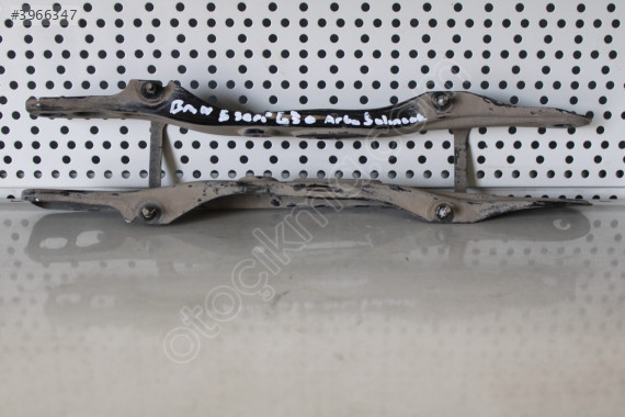 BMW 5 SERİ G30 ARKA SALINCAK  6875104