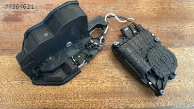 BMW 7 SERİSİ F01 SAĞ ÖN KAPI KİLİDİ 4152309800-7185692