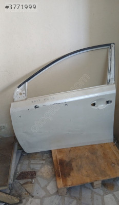 Toyota corolla 2013 2018 sol ön kapı Orjinal temiz dkn