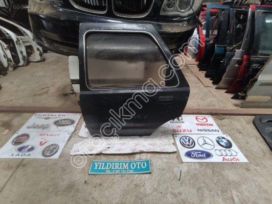 FORD SİERRA 1984 SOL ARKA KAPI