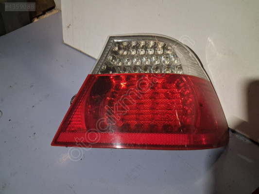 BMW  3.20  (E46)  Sağ  Arka Stop