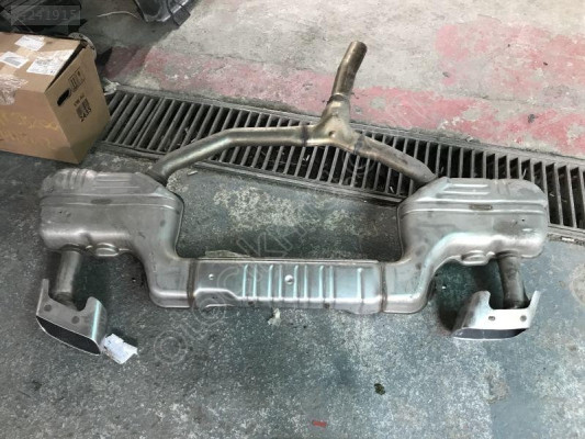 AUDI A5 2024 2026 ARKA SUSTURUCU 8B3253609