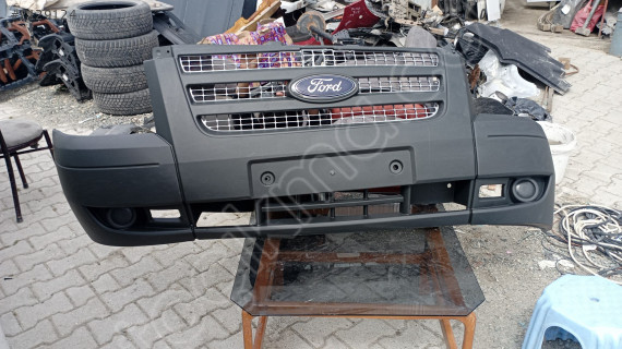 Ford transit V347.Ön tampon