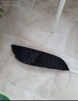 Opel Astra H ön tampon sağ sis çerçevesi