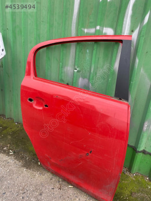 OPEL CORSA D SAĞ ARKA KAPI - ÇIKMA ORJİNAL