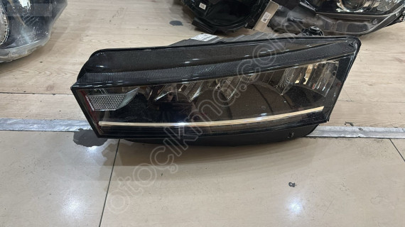 SKODA OCTAVİA 2022-2024 SOL FAR 5E4941015
