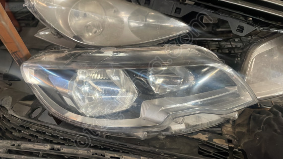 Peugeot 301 sağ ön far lambası orijinal