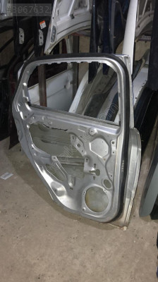 FORD FOCUS GÜMÜŞ-GRİ SOL ARKA KAPI ORJ ÇIKMA 2011-18