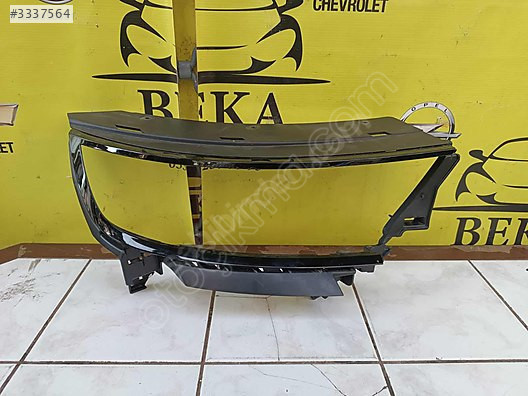OPEL MOKKA B SAĞ FAR ÇERÇEVESİ ÇIKMA ORJİNAL YEDEK PARÇA
