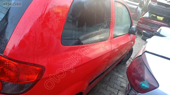 hyundai getz sağ arka çamurluk çeyrek