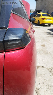 Peugeot 2008 sağ arka çamurluk LED stop 2024