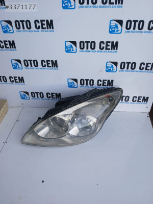 OTO CEM'DEN ÇIKMA HYUNDAİ İ30 SOL FAR (2010)