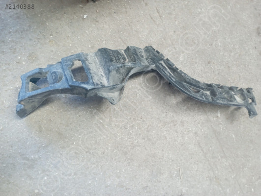 Renault Fluence arka sağ tampon braketi