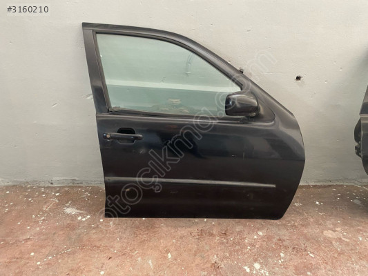 VW Polo Sağ Ön Kapı - Mert Oto Çıkma Parçaları