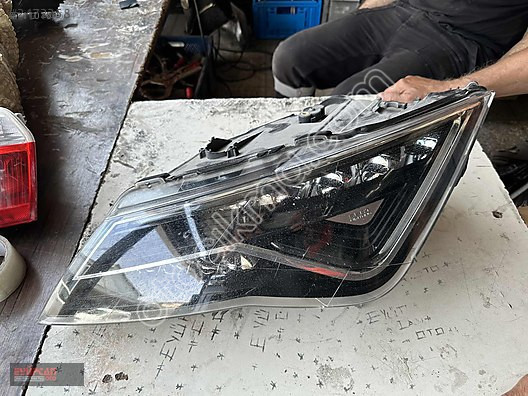 SEAT LEON Sol Ön Far Orjinal - Eyupcan Oto'da Bulunur