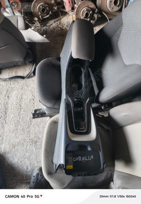 TOYOTA COROLLA ORTA KONSOL OTO FEDAİ