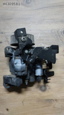 RENAULT FLUENCE MEGAN 3 YAKIT POMPASI