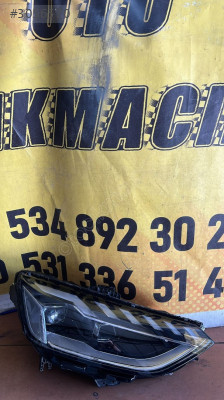 AUDİ A4 SAĞ FAR 8W0941034D
