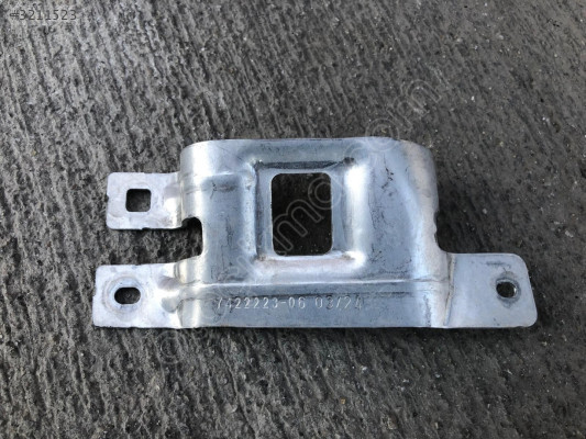 BMW 3 SERİ G20 SOL MONTAJ BRAKETİ 7422223-06